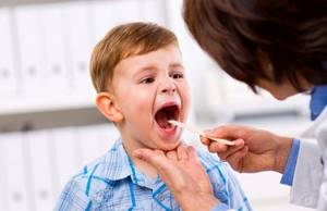 Рыхлые миндалины и горло у ребенка