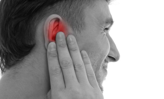 Болезни уха - причины, симптомы и лечение
