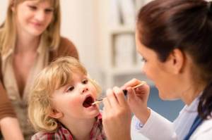 Ларингоспазм у детей и взрослых: симптомы, лечение, средства народной медицины