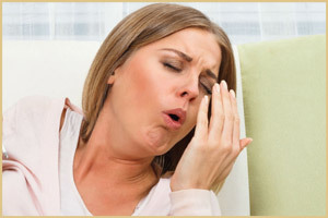 Причины ночного кашля у взрослого сухого и с мокротой, лечение