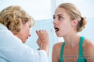 Постоянная мокрота в горле без кашля причины и лечение