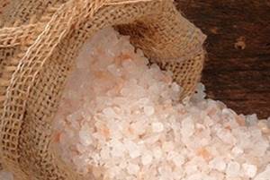 Что лечить солью и солевыми растворами: насморк, гайморит