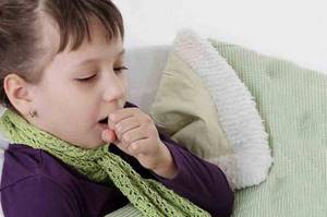 Какой кашель при пневмонии, если воспаление легких без температуры у взрослого и детей, ребенка