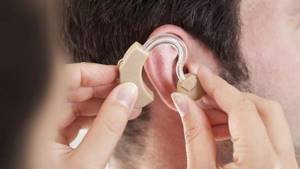 Как выбрать слуховой аппарат: рекомендации, виды, характеристики